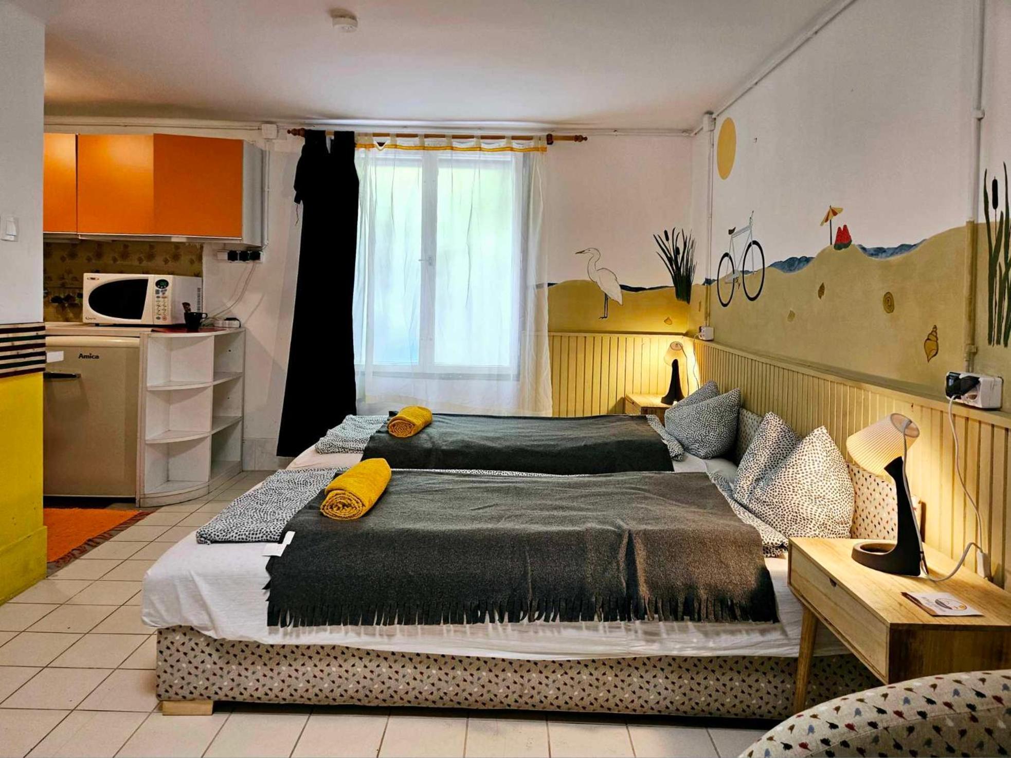 Apartment For Cyclists Ride In Balatonalmadi Exterior photo
